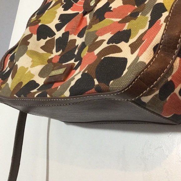 Relic handbag with round handles and strap - Picture 4 of 5